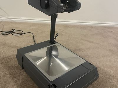 3M AG Briefcase Portable Overhead Projector