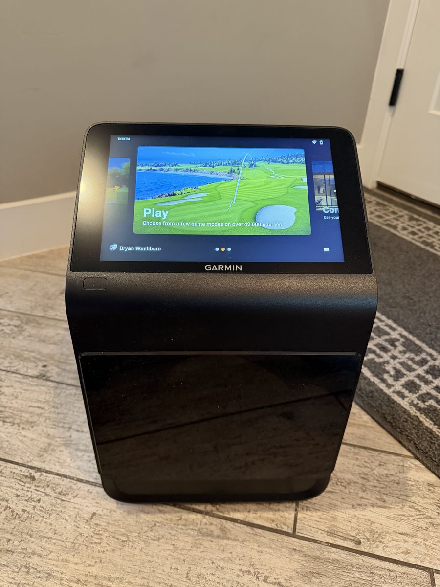Garmin Approach R50 Golf Launch Monitor & Simulator – Like New