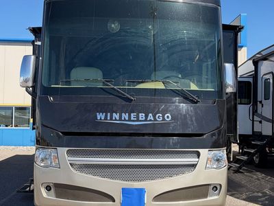2014 Winnebago ADVENTURER 38Q