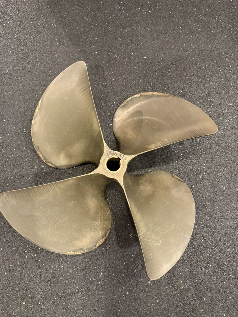 Acme Propeller 1805 14.5 x 17.75