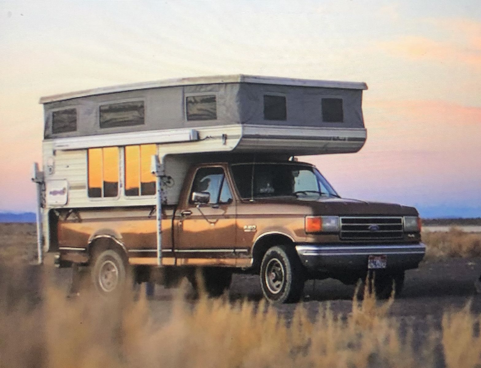 Pop-up Ute HallMark Long-bed, 1996   $4900