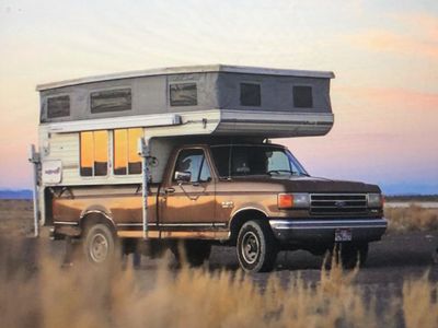 Pop-up Ute HallMark Long-bed, 1996 $4900