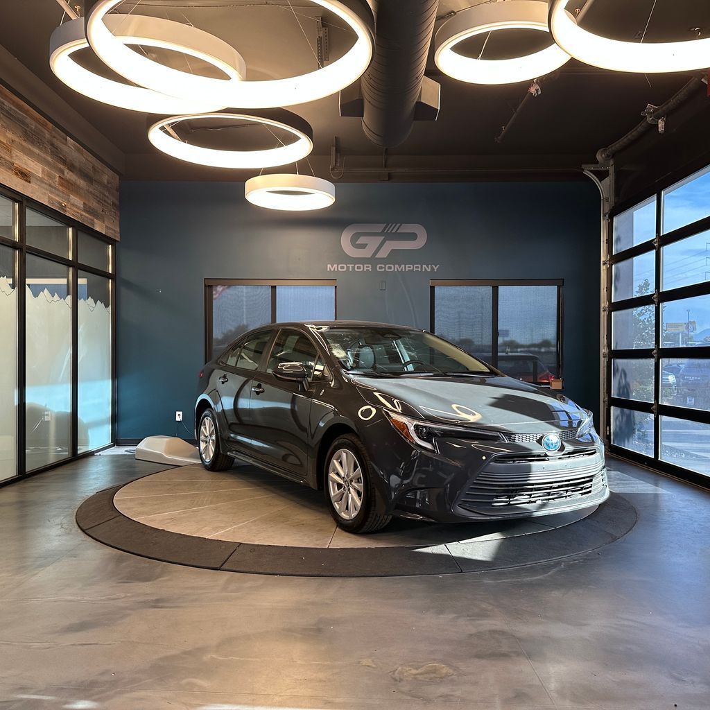 2024 Toyota Corolla Hybrid LE
