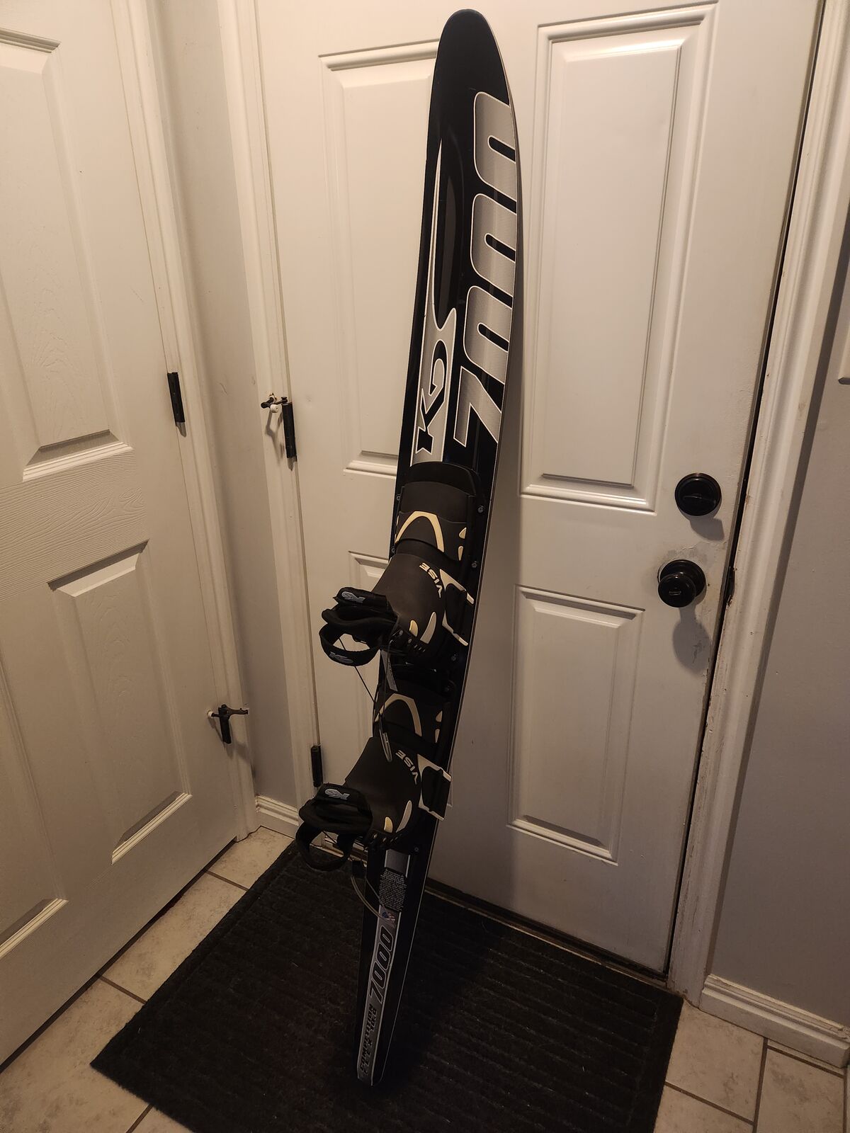 KD 7000 slalom water ski