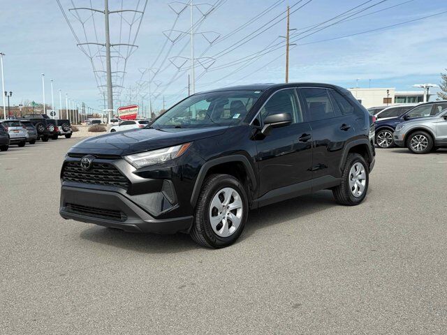 2024 TOYOTA RAV4 LE