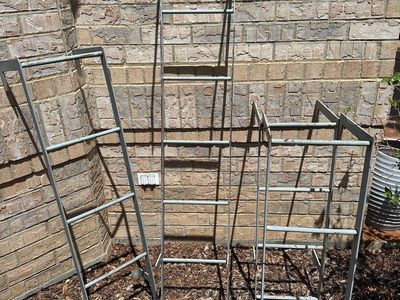 Metal window well ladders (4)