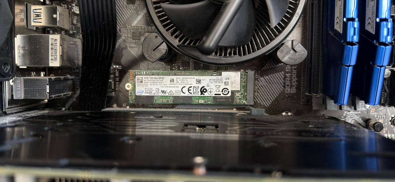 Main image 3
