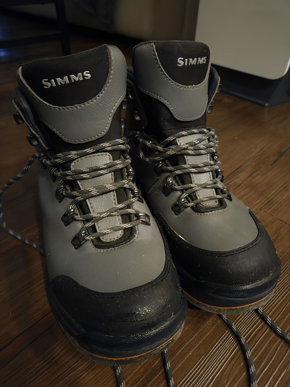 Simms wading boots size 10