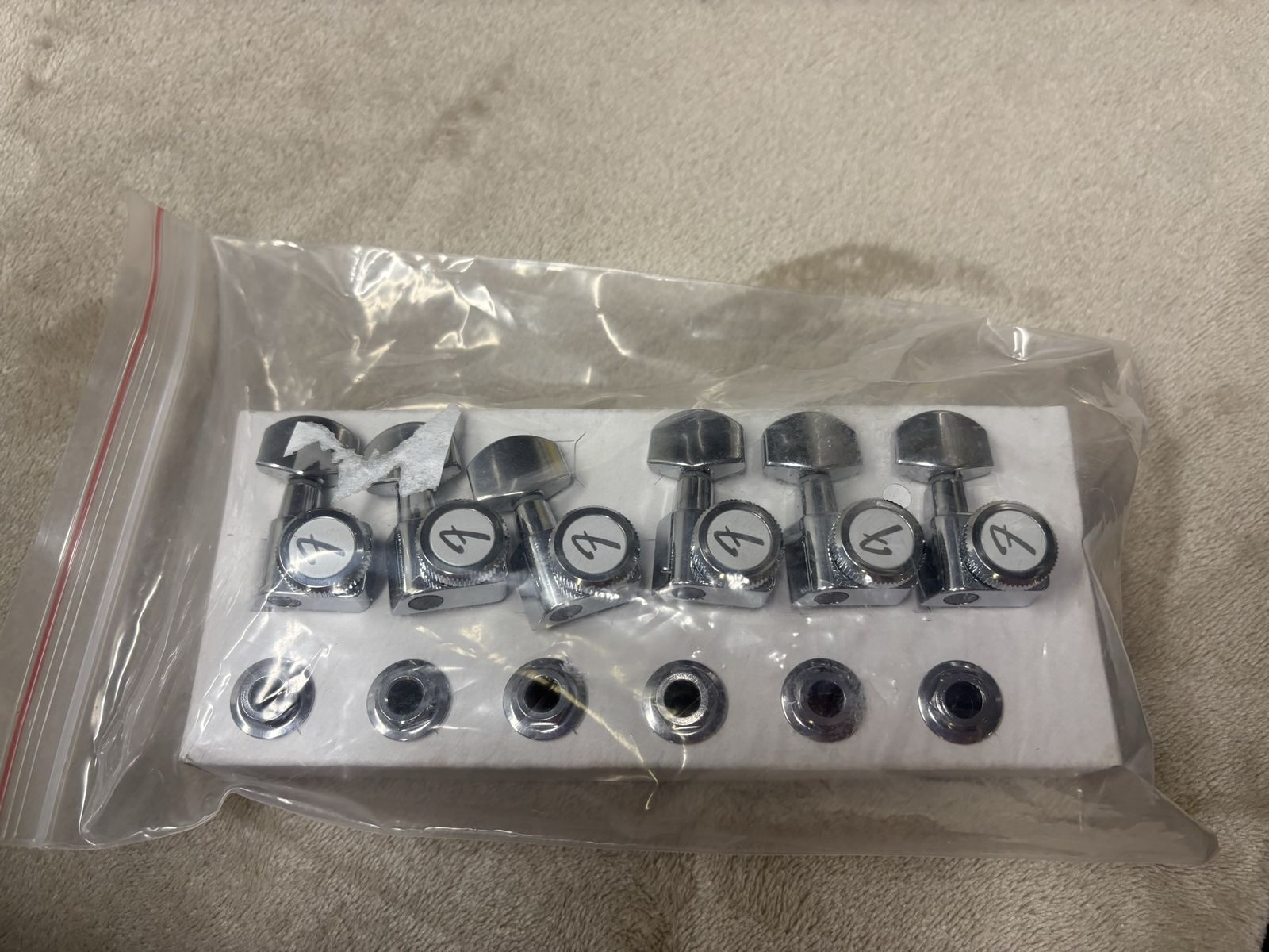 Fender locking tuners, chrome. 2 pin