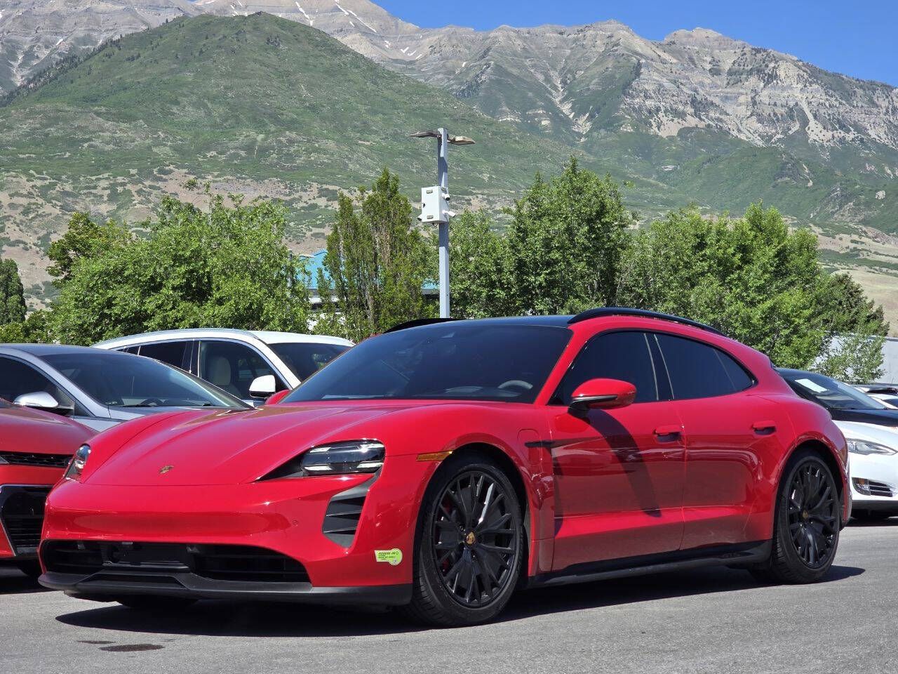 2023 Porsche Taycan GTS Sport Turismo