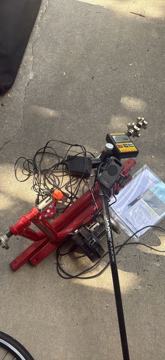 ComouTrainer Cycling Resistance Trainer - Used with Manual and Software