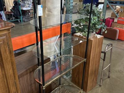 Glass shelving’s