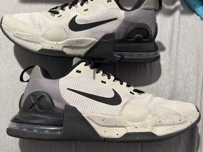 Nike Air Max Alpha Trainer 5 Mens Shoes White Black Size 11 Used. Obo. Barely have been warn maybe 5 times.