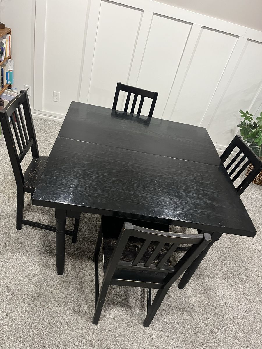 Black Wood Expandable Dining Table with 4 Chairs - Distressed Look
