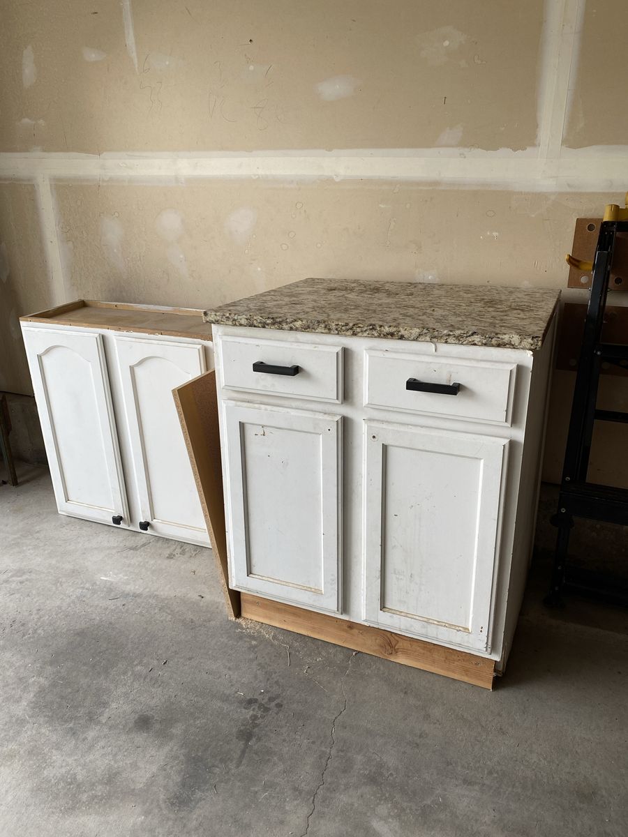 Free Cabinets Set