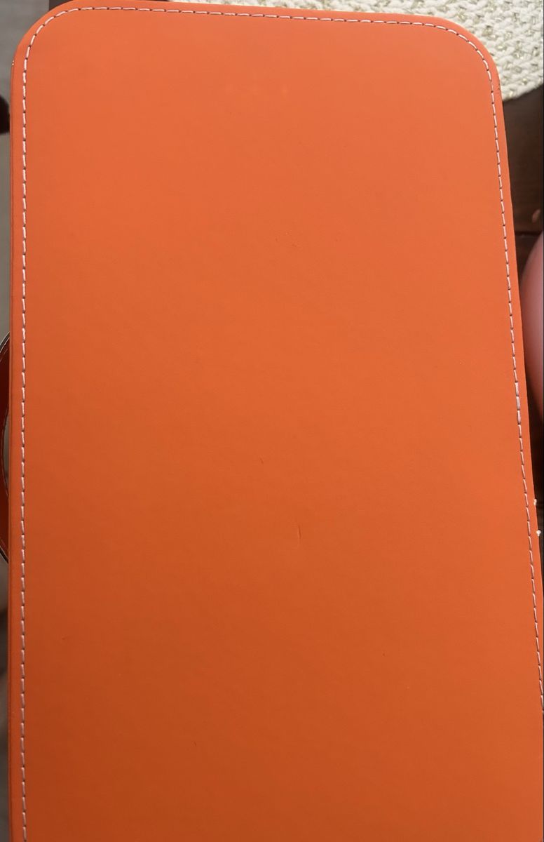 Main image 7