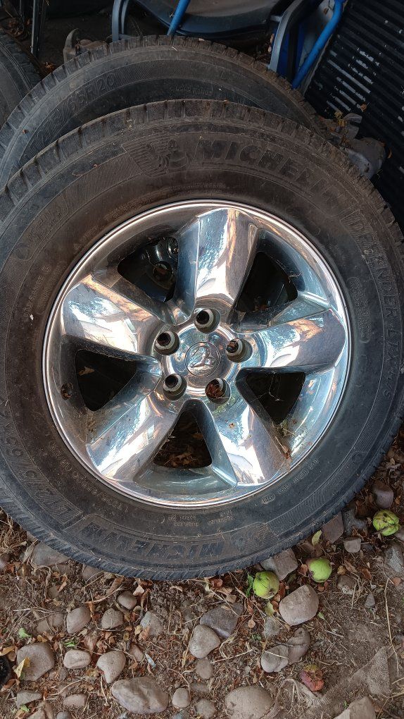 2015 Ram 5 light rims 20"
