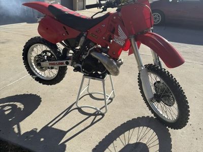 Restored 1989 Honda CR250R 2stroke
