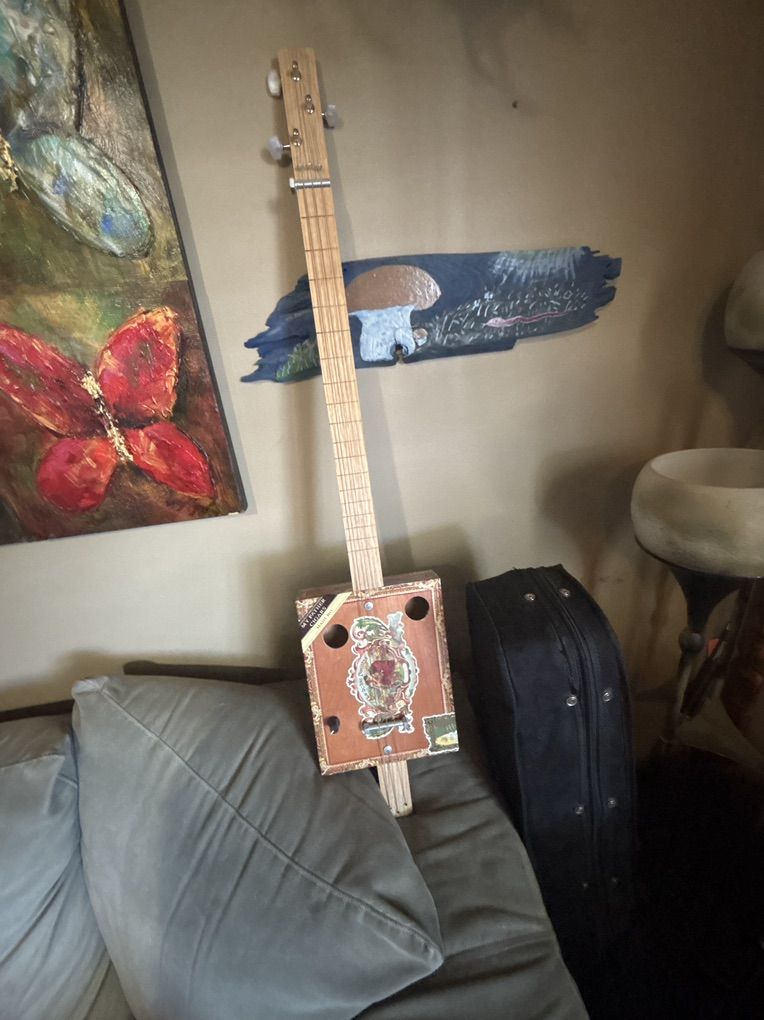 Cigar Box Guitar