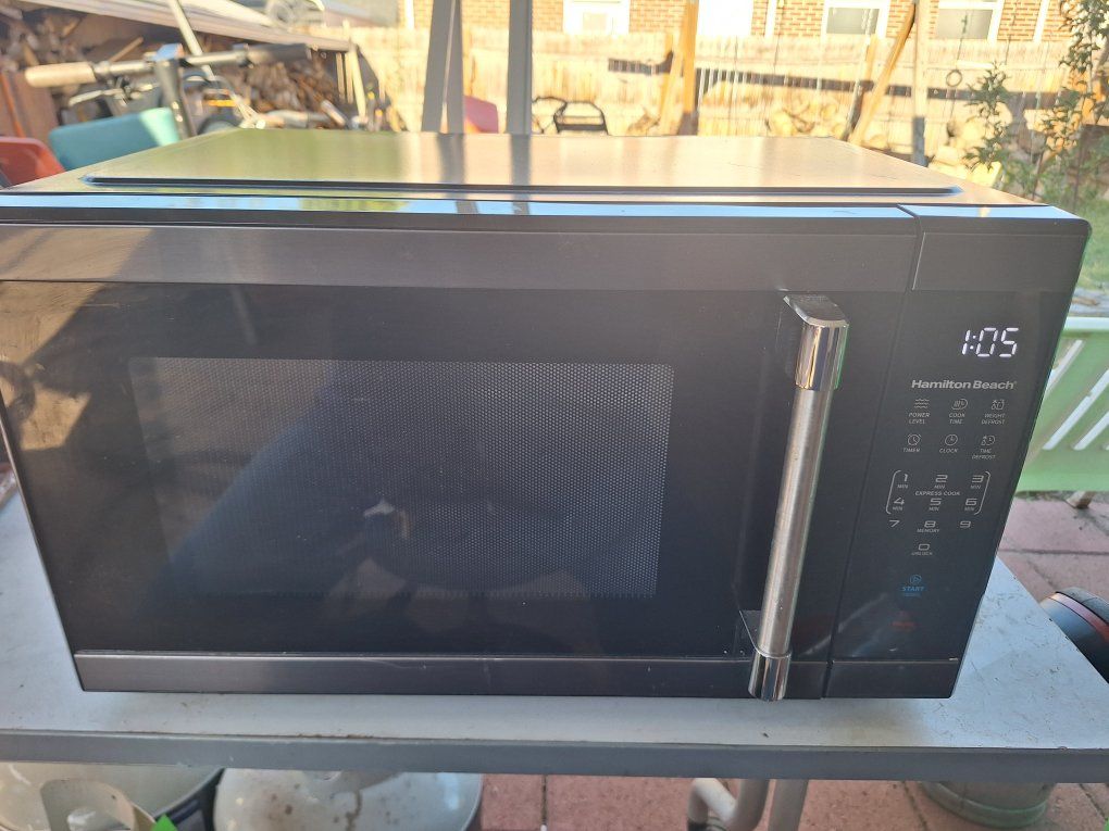 Hamilton Beach microwave