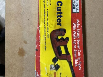 Central Forge #3 Pipe Cutter – Manual, Works Great