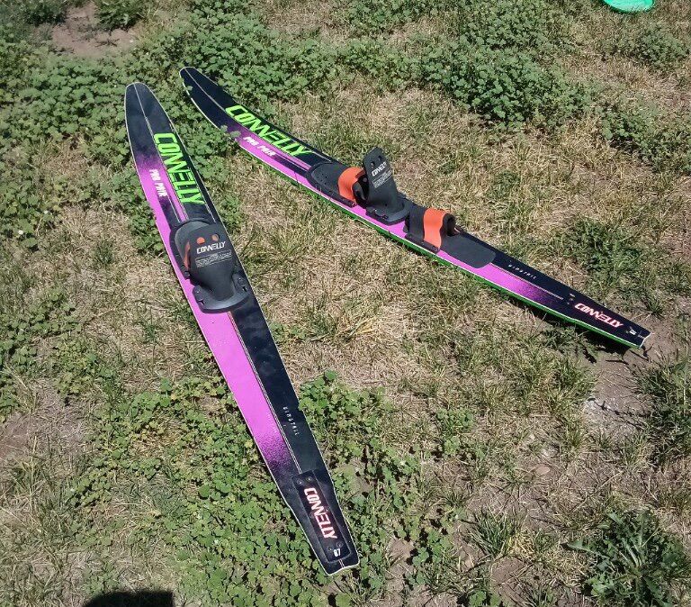 Conley Pro Pair Water Skis