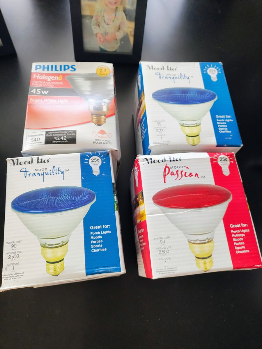 6 large halogen porch lights 2 blue 1 red 3 regular