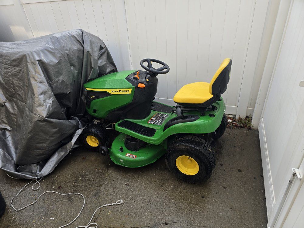 John Deere lawnmower