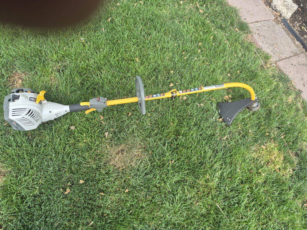 Ryobi Gas Curved Shaft String Trimmer Weed Wacker