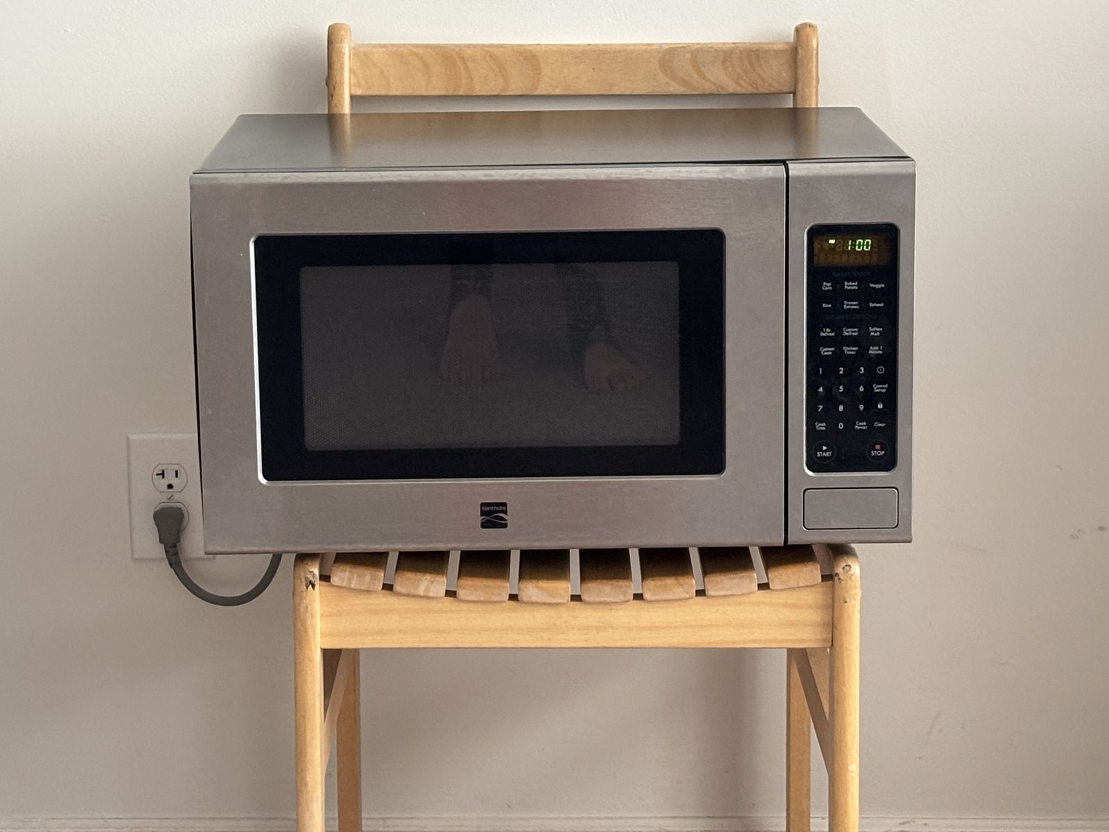 Kenmore 1200W Countertop Microwave 1.2 cu ft Stainless Steel Works Great