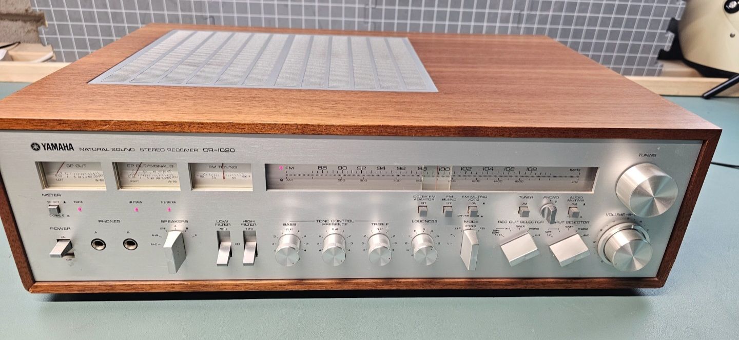 Yamaha CR-1020 AM/FM Natural Sound Stereo Receiver. Tested & Cleaned