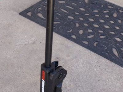 Gator Frameworks Short Microphone Stand with Weighted Base