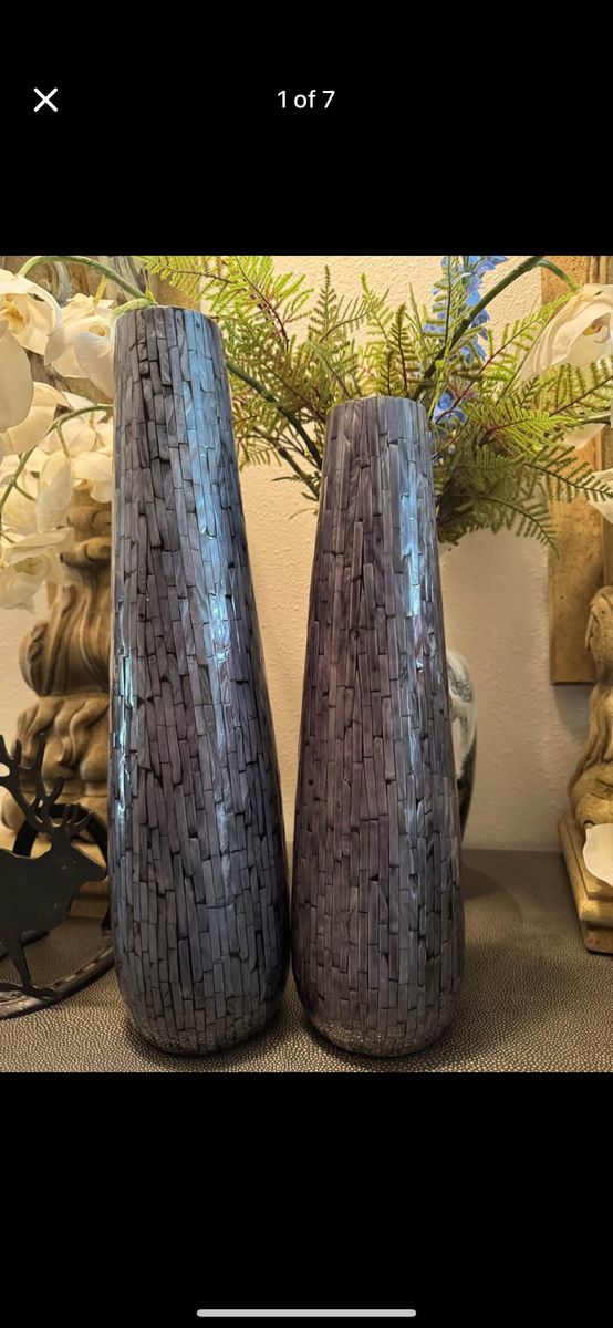 $1040 Restoration Hardware RH 2-Piece Stone Vases