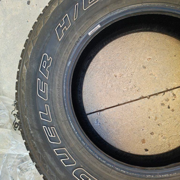 BARGAIN: One Bridgestone Dueler HL Alenza plus 265 70 R17