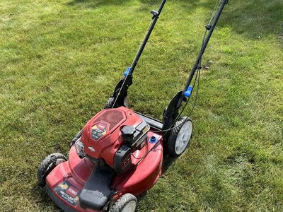Toro Recycler 22" SmartStow Self-Propelled Gas Walk-Behind Lawn Mower