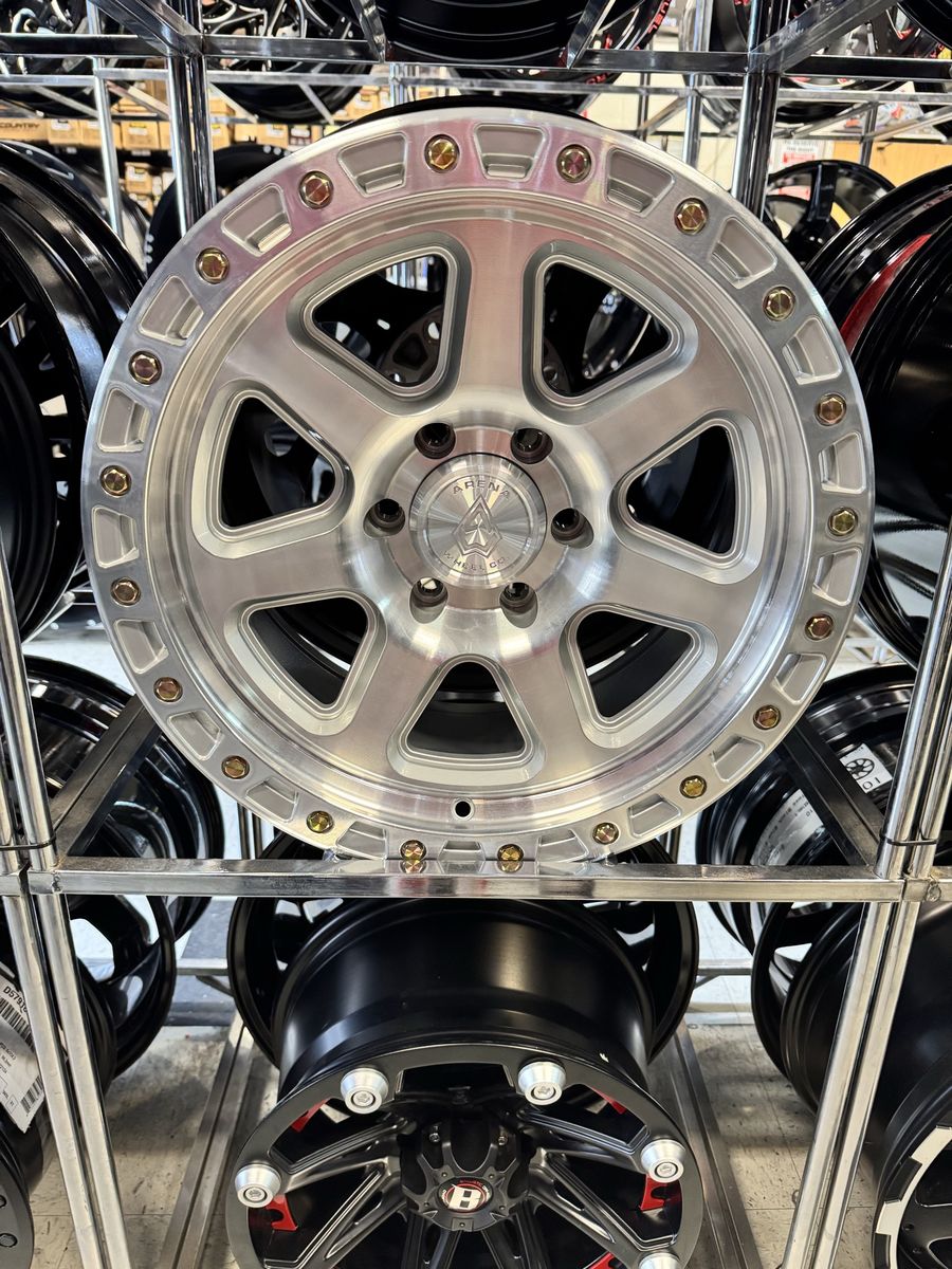 Arena wheels 18x9 gloss silver machined brand new set