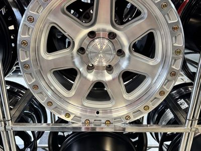 Arena wheels 18x9 gloss silver machined brand new set