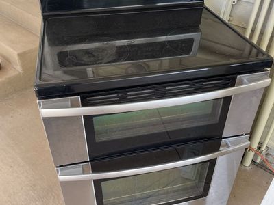 Whirlpool Stainless Steel Double Oven Electric Range with Glass Cooktop