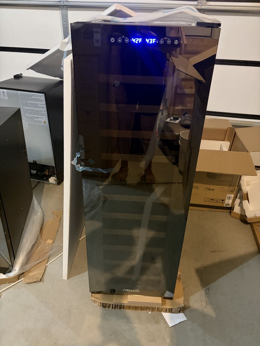 Main image 4