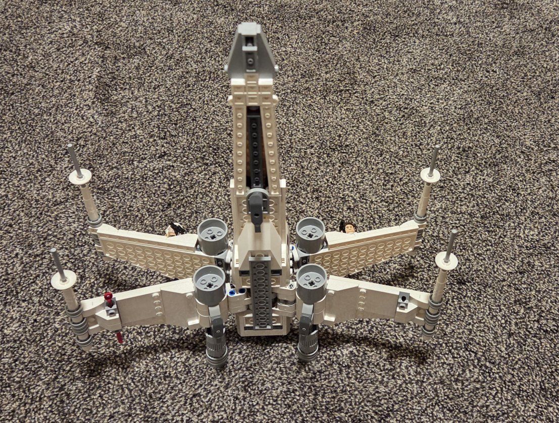 Main image 3