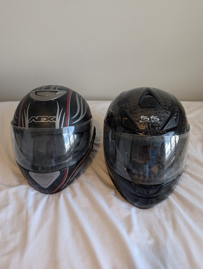 2 Motorcycle Helmets with Sena Mounts