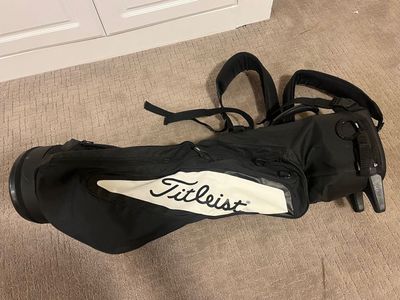 Titleist Light Weight Carry Golf Bag