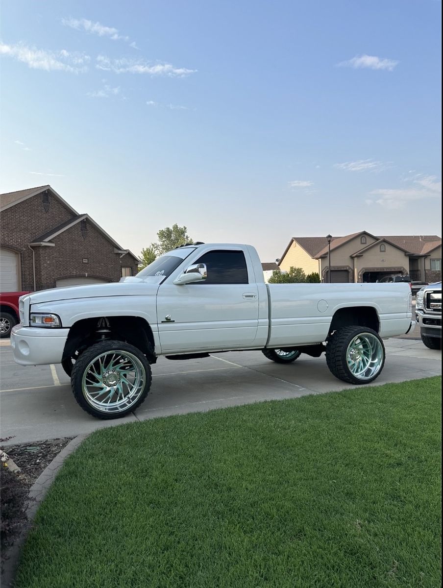 1996 Dodge Ram 2500 Cummins 12-Valve Turbo Diesel Regular Cab