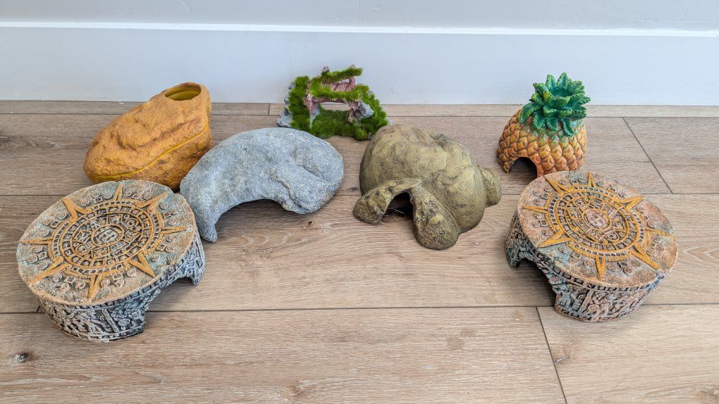 reptile hides and decor (S/XS) all must go