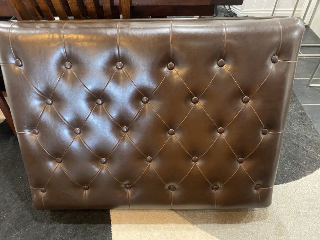 Leather Ottoman   40 X 30 X 9   New