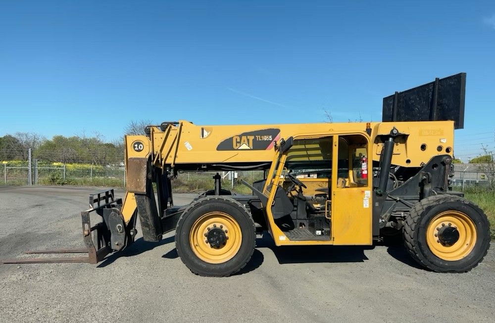 2011 Caterpillar TL1055 Telehandler