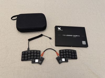Keeb.io Chiri CE split keyboard with accessories