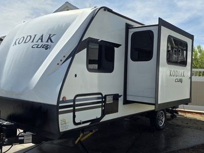 2021 196bh Kodiak Cub