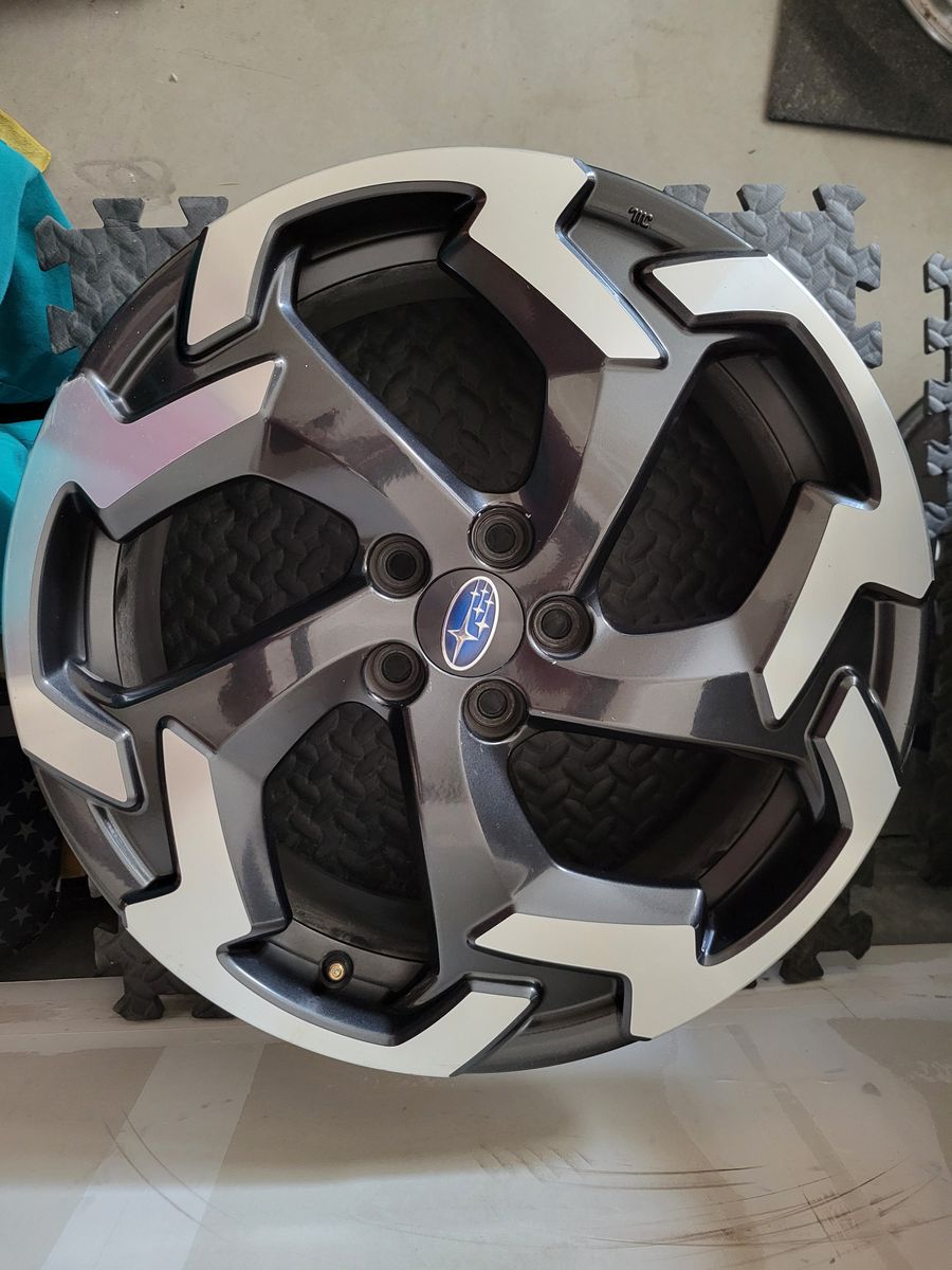 Set of OEM Subaru wheels 18in
