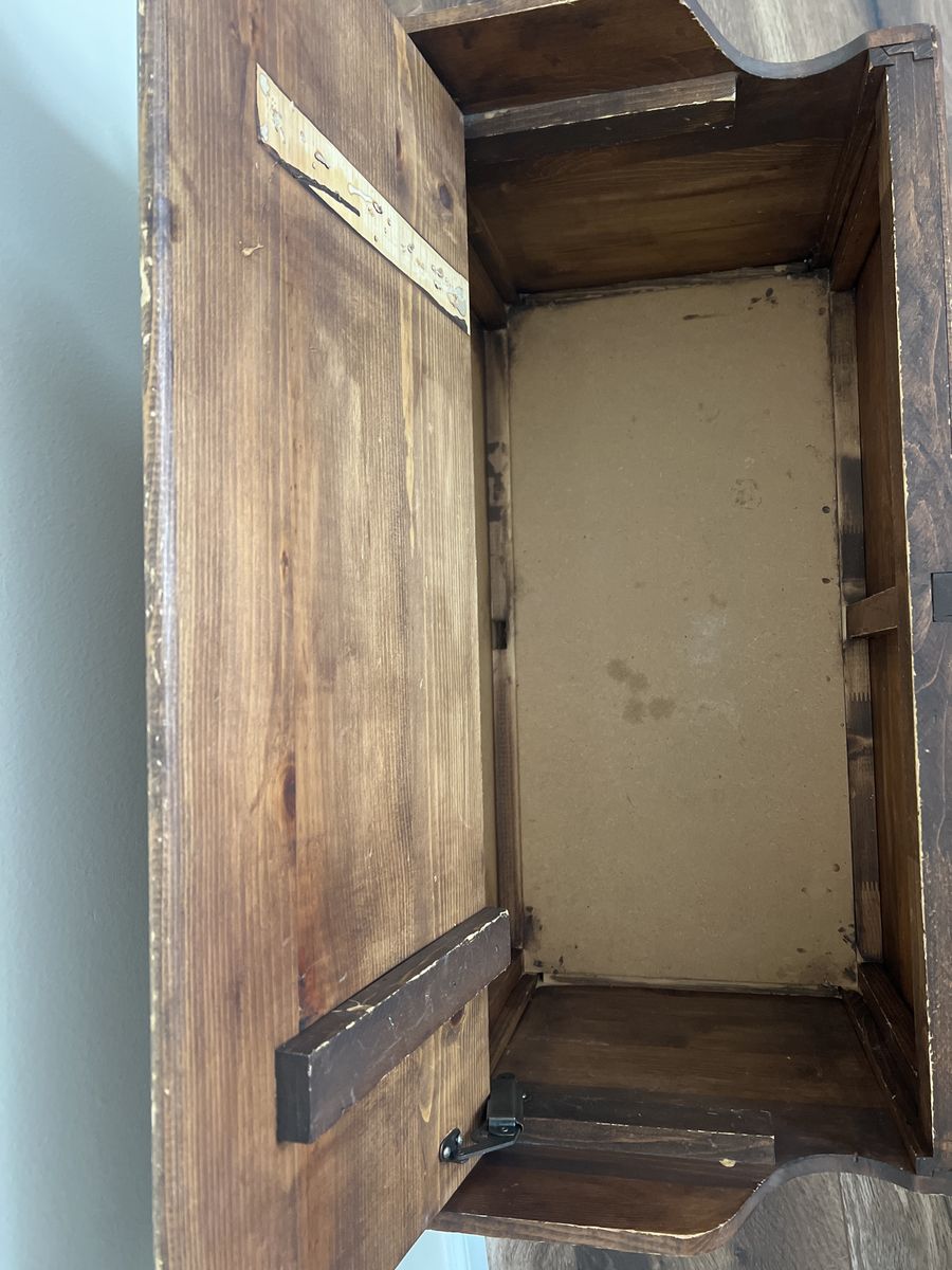 Main image 3